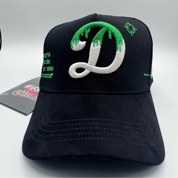 GALLO FINO X MARCA REGISTRADADOCTOR COLLAB BLACK SNAPBACK HAT